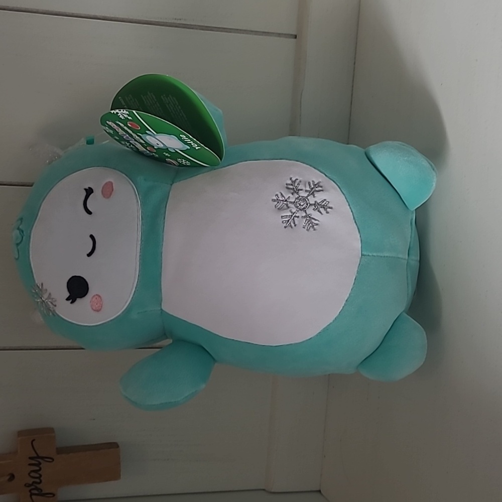 New Yollie Squishmallow